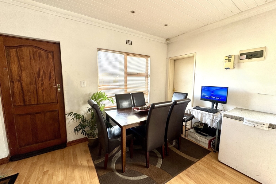 2 Bedroom Property for Sale in Hagley Western Cape